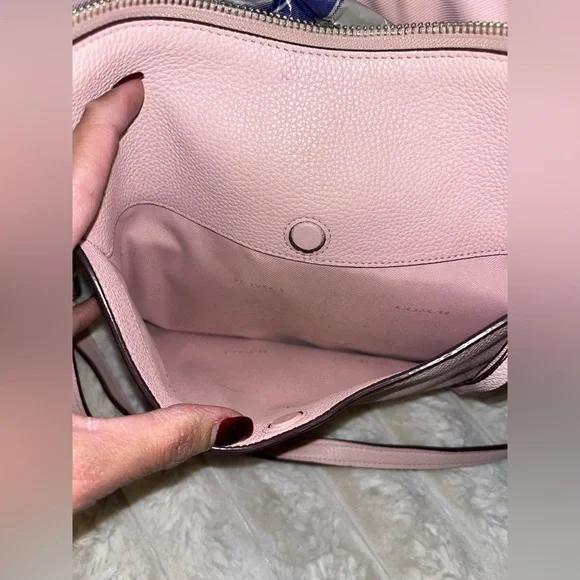 Coach Women's Ellie File Top Zip Crossbody Bag in Pebbled Leather (Lilac) - Picture 2 of 8